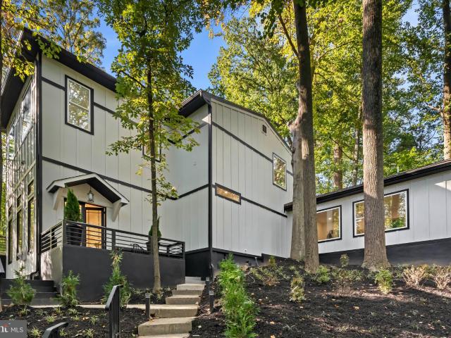 811 Sligo Creek Pkwy, Takoma Park, MD 20912 | MLS #MDMC2242