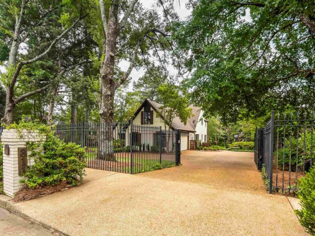 811 sweetbrier rd