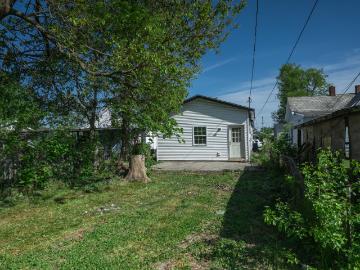811 W Laurel Street
