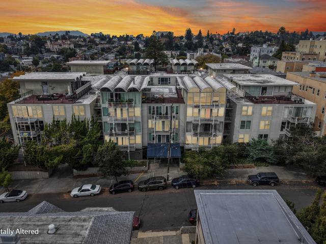811 York St 136