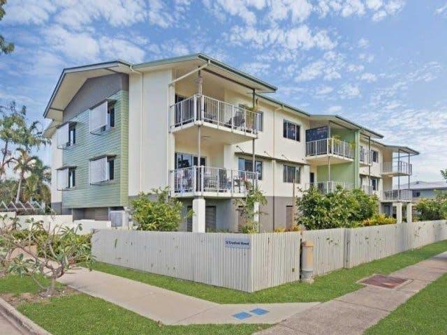 8/12 crauford street