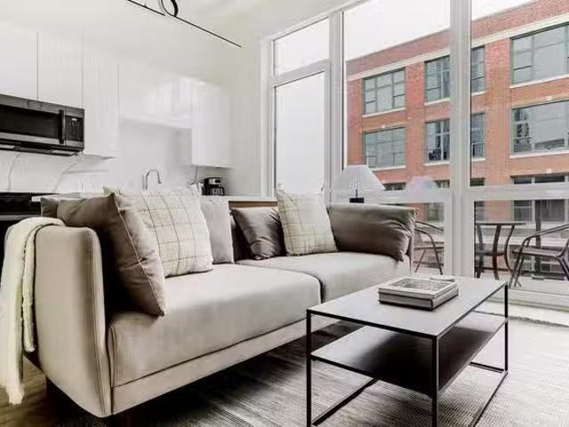 812 Adams, 812 West Adams St, Greektown 1 Bedroom 1 Bath