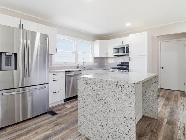 812 Bel Aire Dr