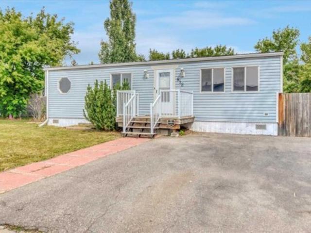 812 Brentwood Crescent, Strathmore, AB, T1P 1E4 house for sale | Listing ID A2335 | Royal LePage