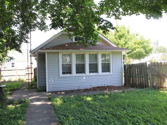 812 E Benton Street