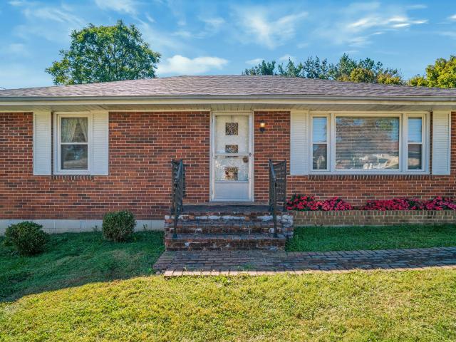 812 Elmwood Drive