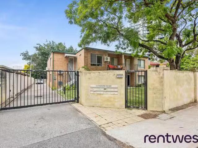 8/12 Ogilvie Road, Mount Pleasant, WA 6153