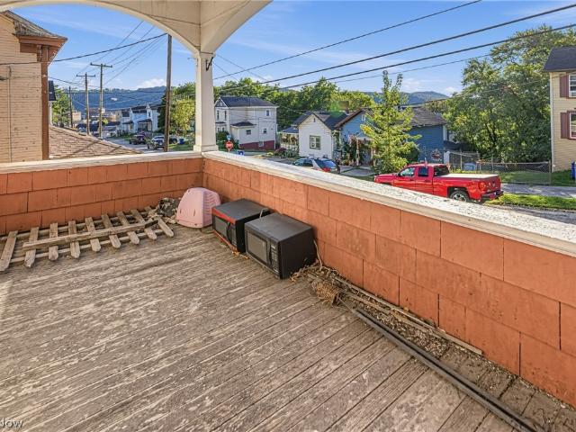 812 Lincoln Avenue