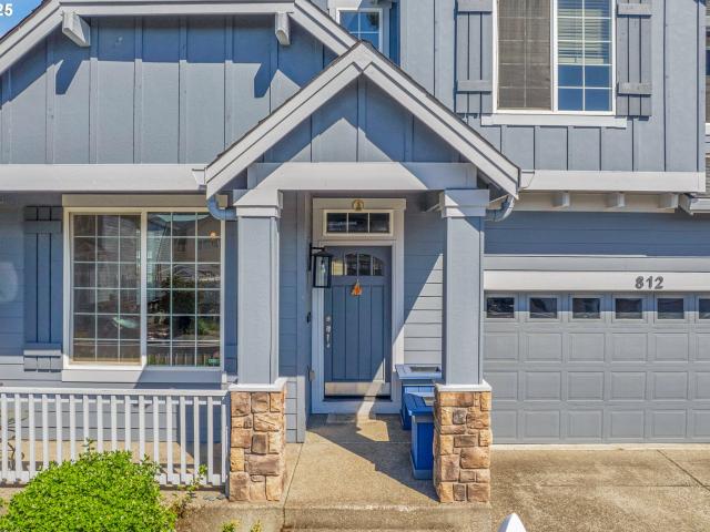 812 N 27TH AVE