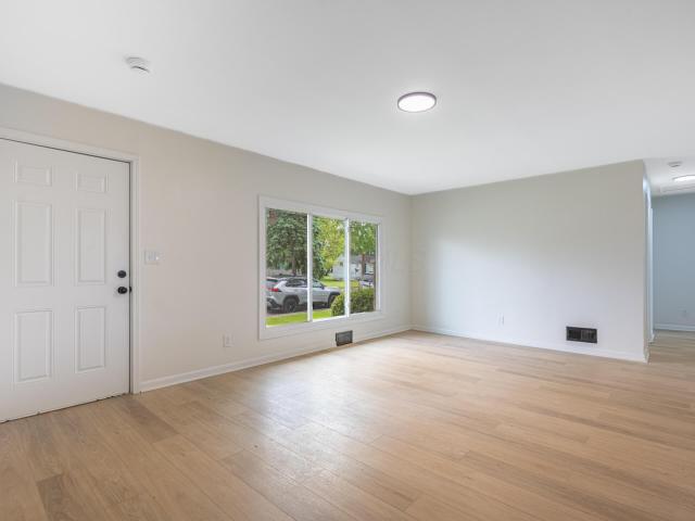 812 S Walnut Street