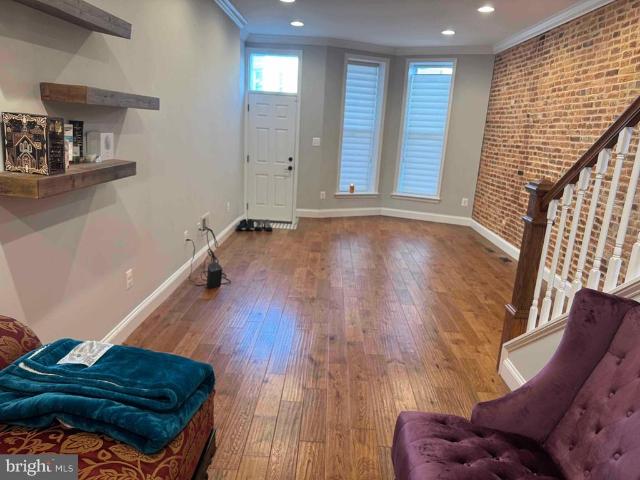 812 W 34Th Street