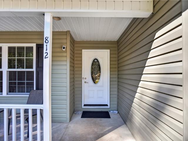 812 White Oak Hill Drive
