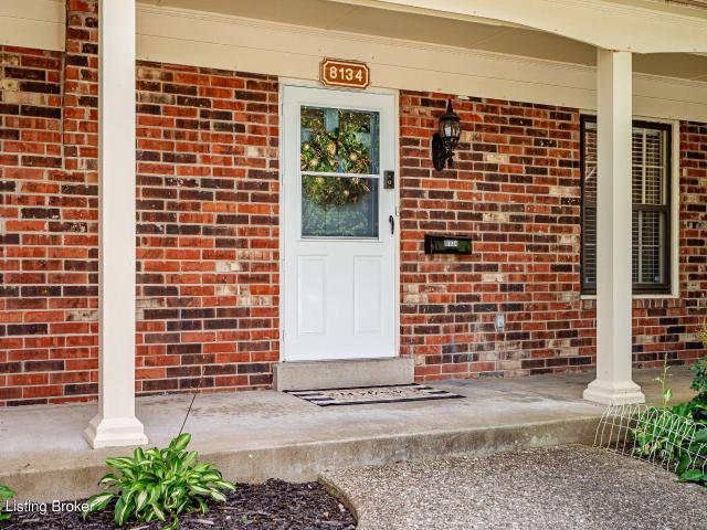 8134 Lake Terrace