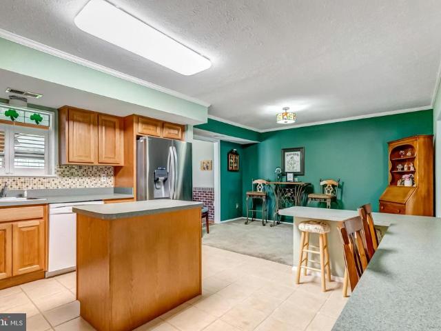 8137 Windmill Court