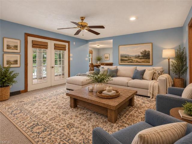 8139 Manor DR