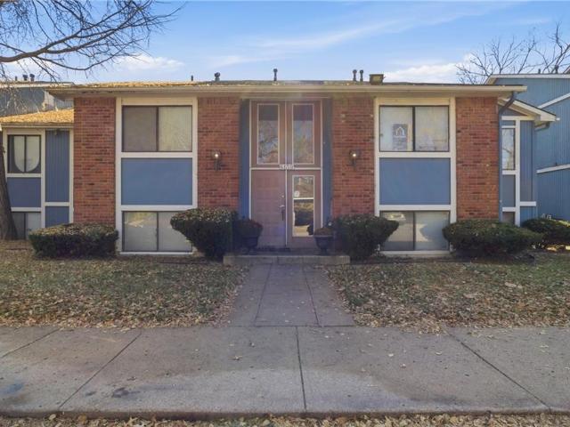 8139 Holmes Rd, Unit 202, Kansas City, MO 64131 | MLS #2632