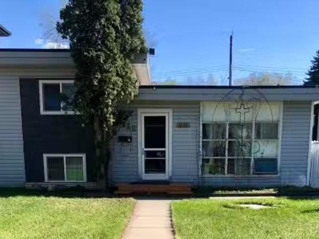 8139 81 Avenue, Edmonton, AB, T6C 0V8 house for sale Listin.