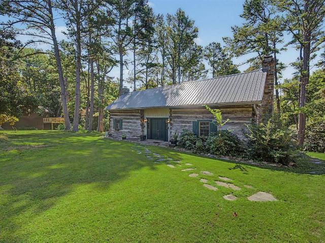 813 Cherokee Road