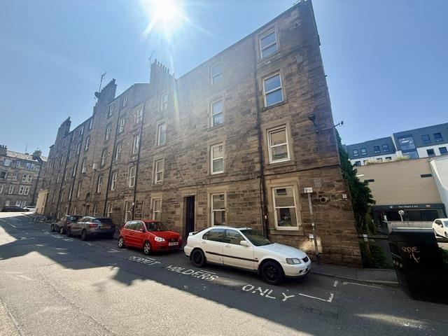 8/13, Beaverbank Place, Edinburgh EH7, 1 bed flat to rent, £1,200 pcm | PrimeLocation