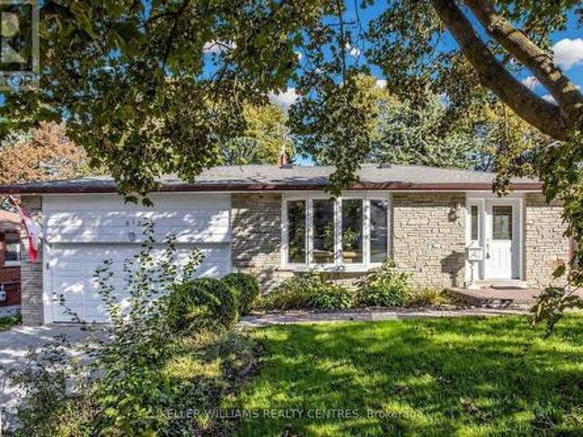813 Grace Street, Newmarket, ON, L3Y 2L6 house for sale | Listing ID N13817 | Royal LePage