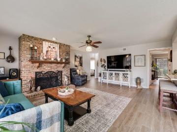 813 Signal Ridge Pl, Unit 813, Rockwall, TX 75032 | MLS #21243