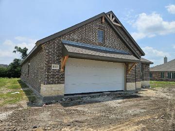 813 Silverleaf Drive