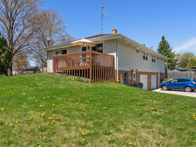 813 Riverview Dr