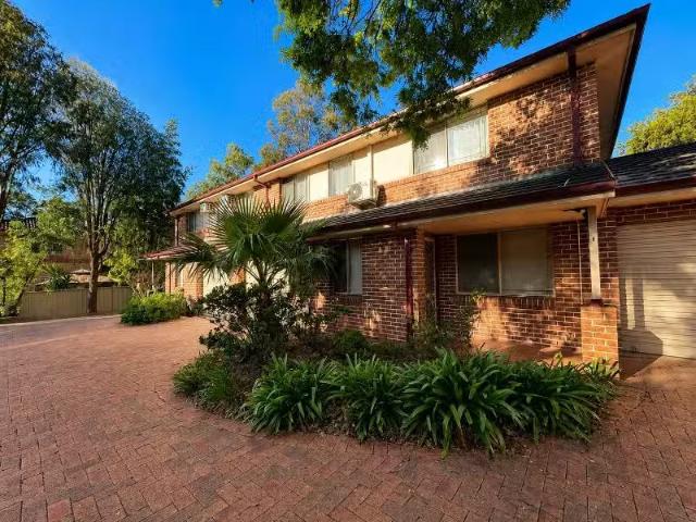 8/147 Cox Avenue, PENRITH House for rent Listed by Team Radzi.