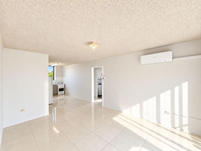 8/148 Teralba Road, Adamstown