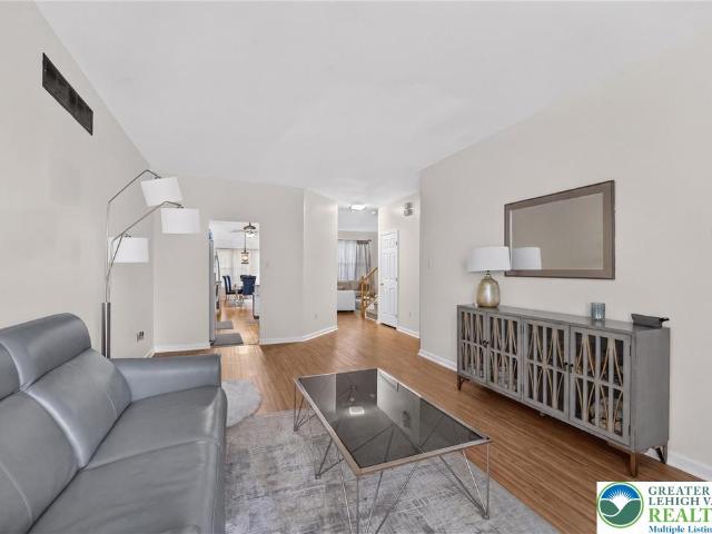 8141 Cross Creek Circle