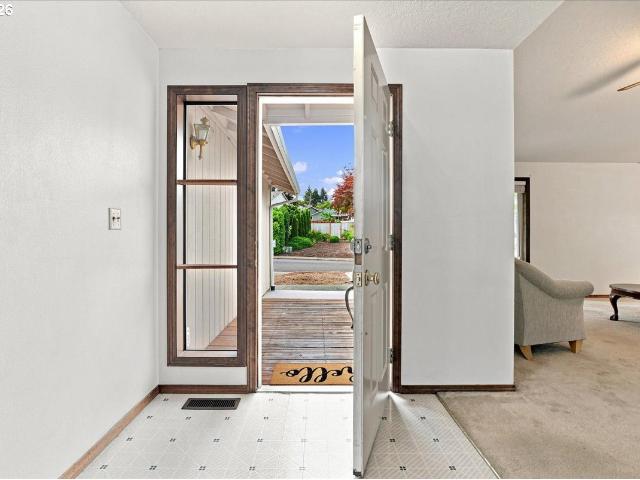 8141 sw lori way