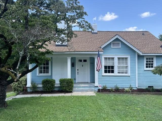 814 Carolina Ave, Fayetteville, NC 28301