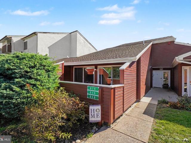 814 Charlotte Way