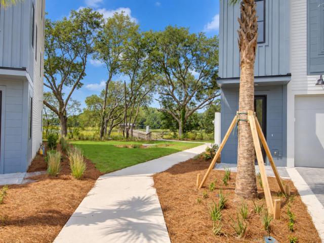 814 Curved Creek Court 3