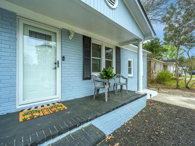 814 Hoss Road