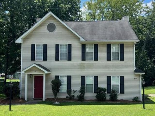 814 Selwyn Oaks Ct, Charlotte, NC 28209