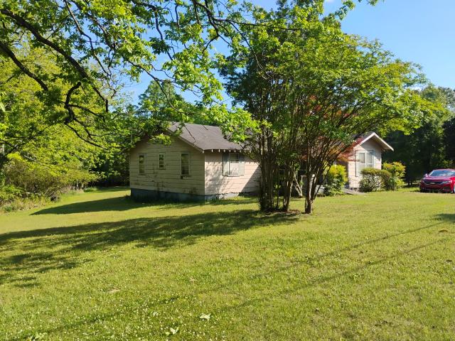 814 Pisgah Rd N
