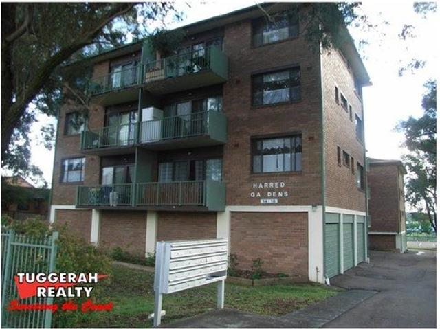 8/14 Warner Avenue, Wyong