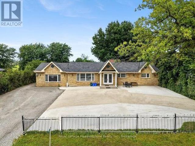 8159 Eighth Line, Halton Hills Rural Halton Hills, ON, L7G 4S5 Luxury House for sale | Listing ID W13719 | Royal LePage Carriage Trade Luxury Properties