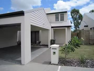 8/15 Parkside Place, Norman Gardens, QLD 4701