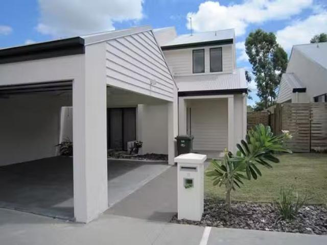 8/15 Parkside Place, Norman Gardens, QLD 4701
