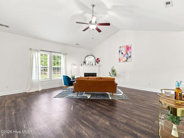 815 Tuscarora Trail