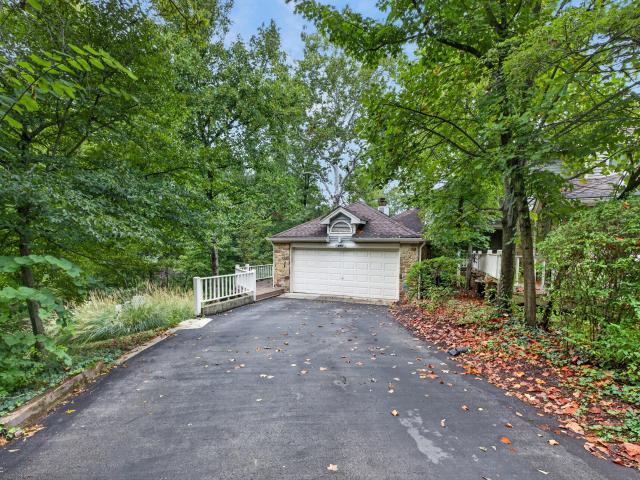 8169 Upper Bay Lane