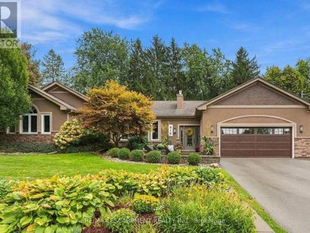 816 Alexander Road, Hamilton, ON, L9G 3E9 house for sale | Listing ID X14029 | Royal LePage