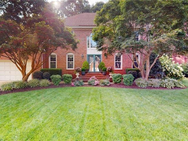816 Forest Lakes CIR