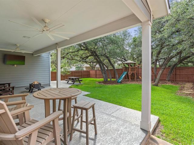 816 Heartleaf Dr