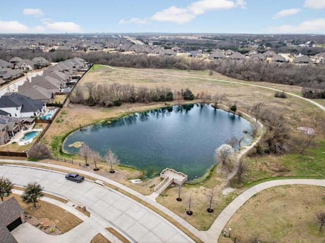 816 Lazy Brooke Drive