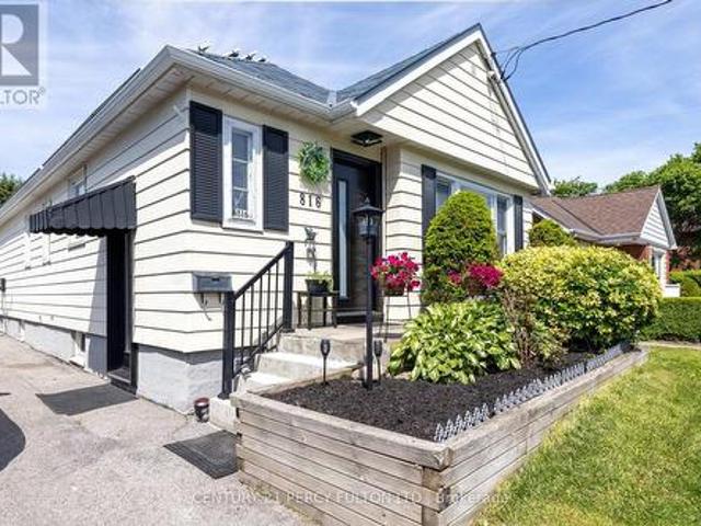 816 Simcoe Street N, Oshawa, ON, L1G 4V8 house for sale | Listing ID E13488 | Royal LePage