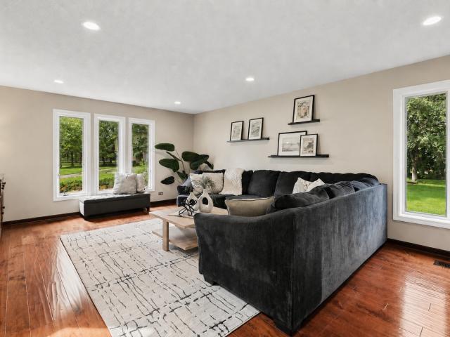 816 Paddock Lane