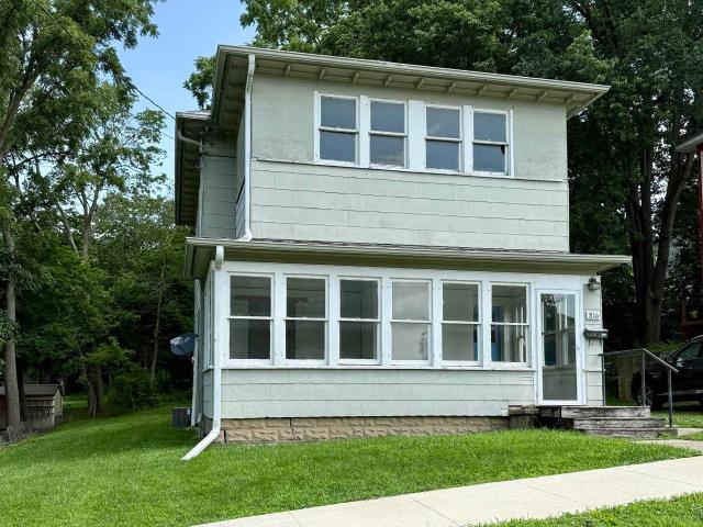 816 Rocksylvania Avenue